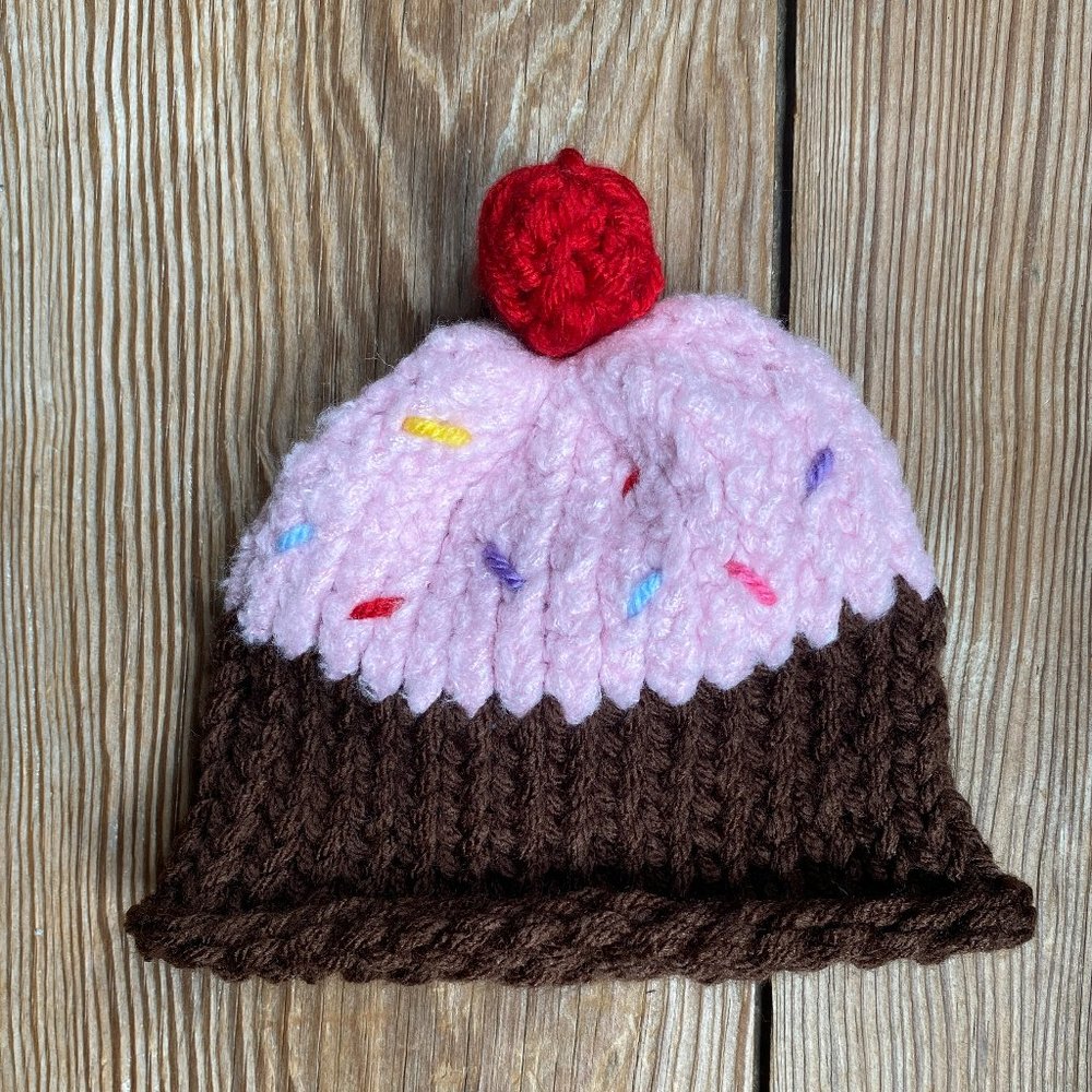 Handmade Knit Newborn Hat Cupcake